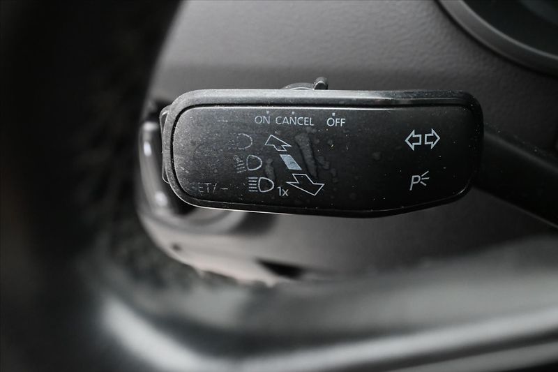 Škoda Octavia 2,0 TDI 110kW Elegance Tažné V - fotka 22 z 30