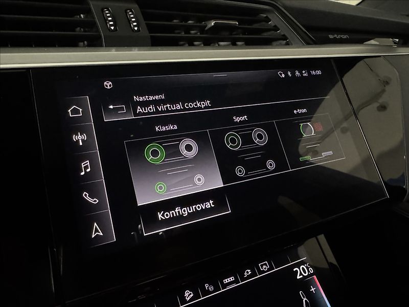 Audi e-tron 300kW S-Line exclusive - fotka 38 z 47