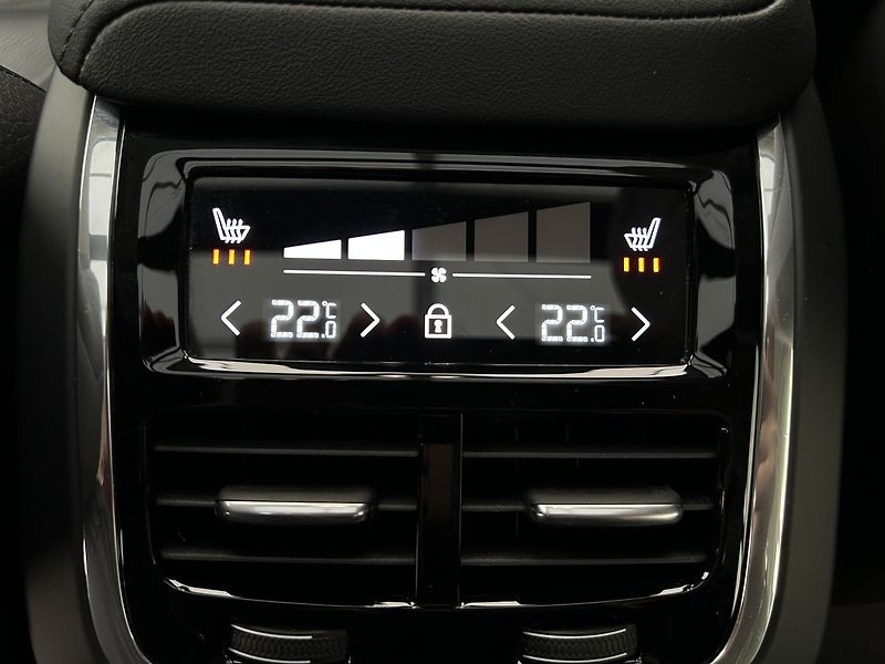 Volvo S60 2.0 B5 4x4 ULTIMATE - fotka 28 z 29