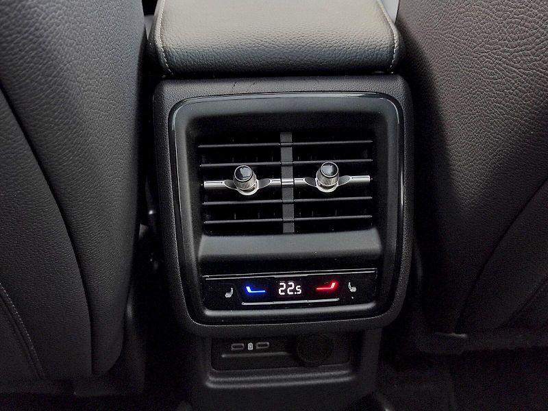 Škoda Kodiaq (2024) Exclusive Selection 2,0 tdi 14 - fotka 35 z 49