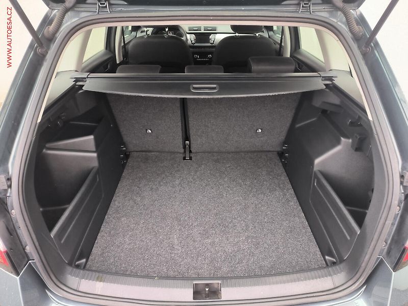Škoda Fabia (2015) 1.4 TDi, Style, navi, +kola - fotka 7 z 22