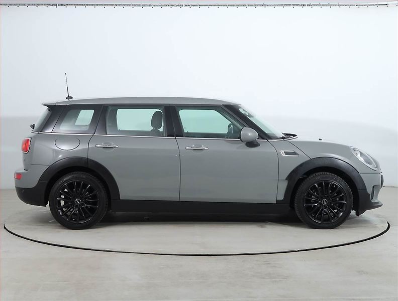 Mini Clubman (2018) One, Serv.kniha, Park. senzory - fotka 6 z 19