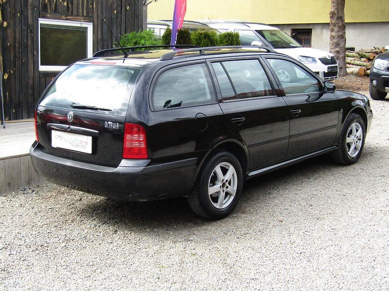 Škoda Octavia (2008) 1.9 TDI 74kW BEZ KOROZE - fotka 11 z 35