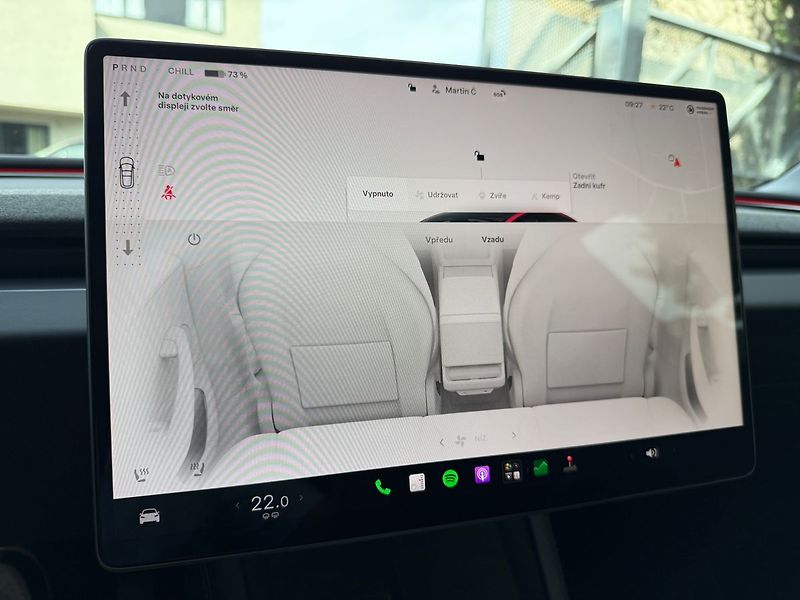 Tesla Model 3 Standart Range Premium - fotka 17 z 37