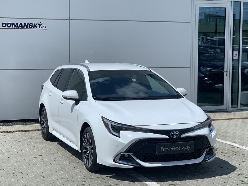 Toyota Corolla TS STYLE 1.8 HEV 103kW e-CVT - fotka 9 z 32