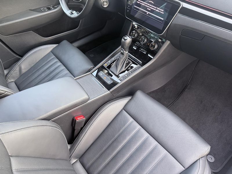 Škoda Superb (2023) 2,0tdi 147kw L&K 4x4 DSG - fotka 41 z 80
