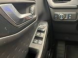 Ford Kuga 2,0 EB 140 kW AWD ST-Line - náhled 23