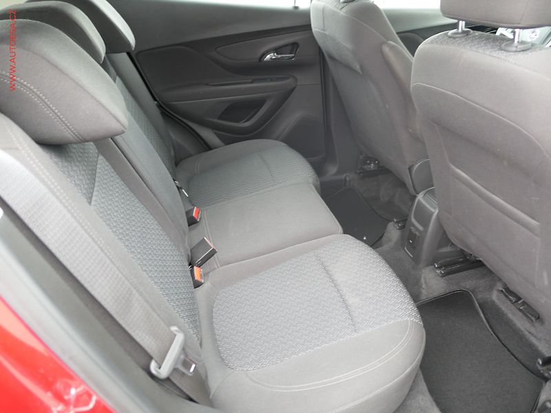 Opel Mokka (2019) 1.6 CDTi, ČR - fotka 12 z 19