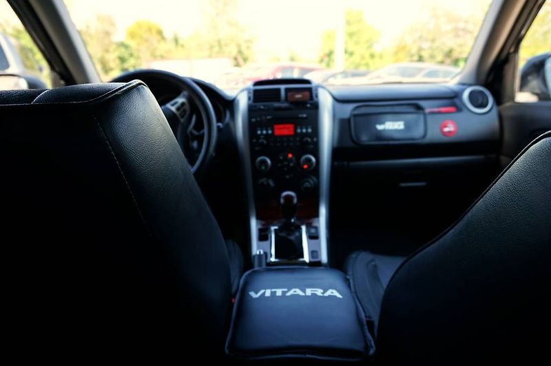 Suzuki Grand Vitara (2007) 1,9 DDIS 95 kW - fotka 20 z 35