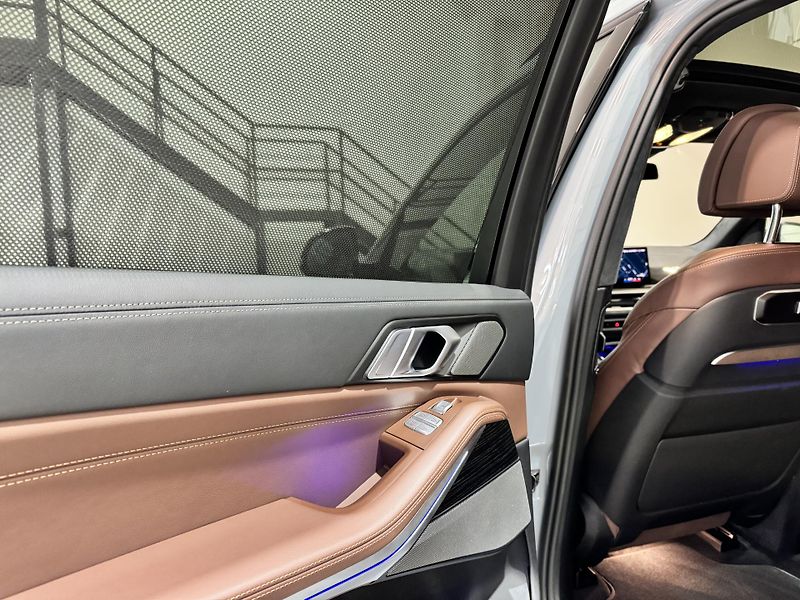 BMW X7 (2024) xDrive 40d mHEV A/T - fotka 14 z 18