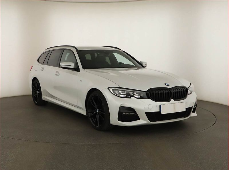 BMW Řada 3 (2021) M Sport 320 d xDrive - fotografie inzerátu