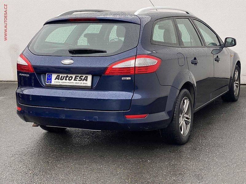 Ford Mondeo (2009) 2.0TDCi, AT, navi - fotka 4 z 20