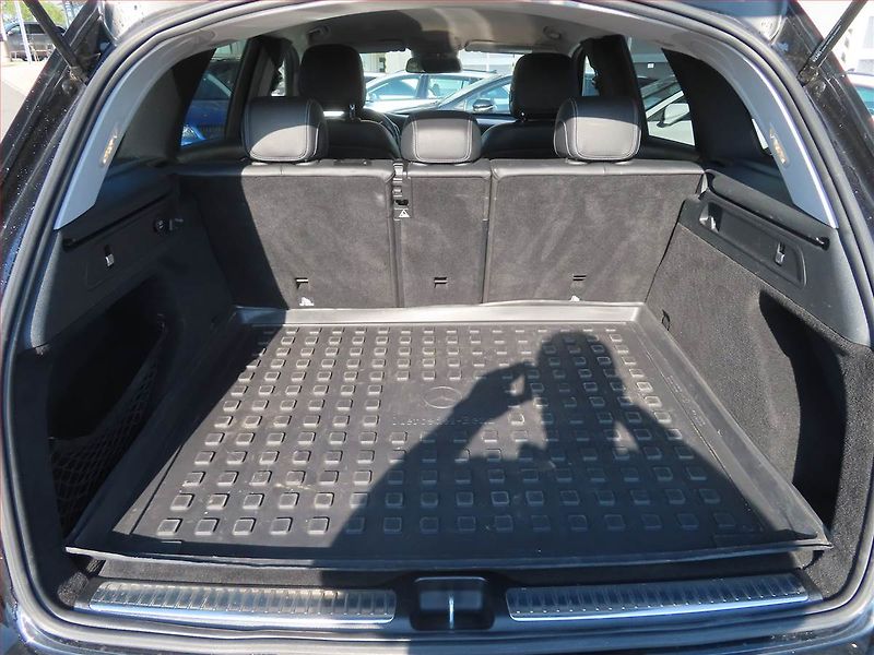 Mercedes-Benz GLC (2016) 220 d 4MATIC - fotka 14 z 24