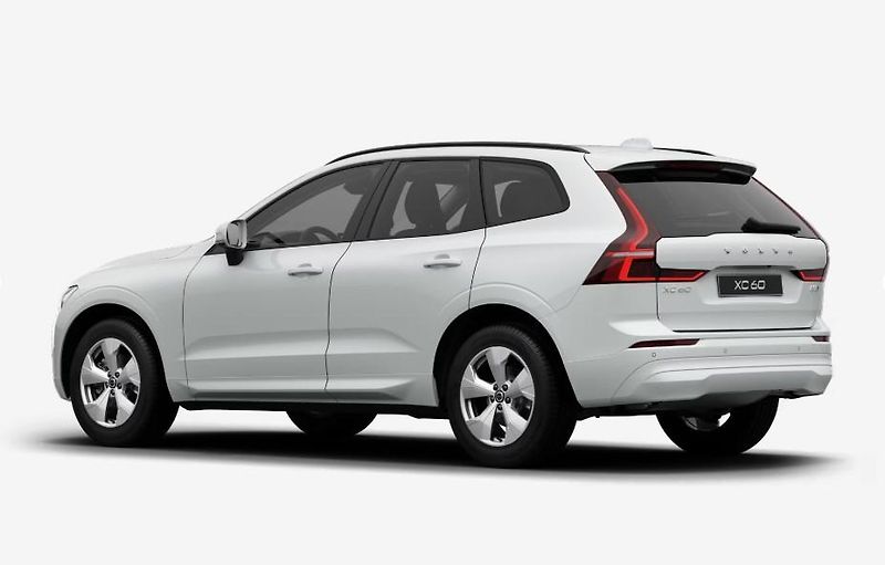 Volvo XC60 (2026) B5 AWD AUT ESSENTIAL - fotka 6 z 14