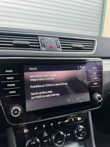 Škoda Superb (2020) III 2.0 TDI 110KW 2020 1MAJITE - fotka 22 z 24