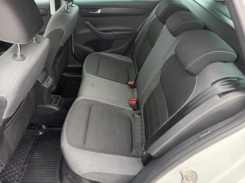 Škoda Fabia (2023) AMBITION 1.0TSI 70kW CZ DPH - fotka 8 z 11