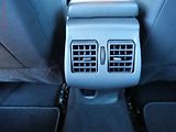 Renault Fluence (2013) 1.6i 16V, ČR, Techno - náhled 12