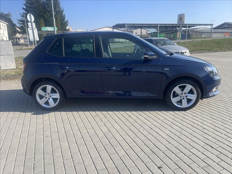 Škoda Fabia 1,0 TSi 70kw DRIVE GPS LED Kli - fotka 31 z 32