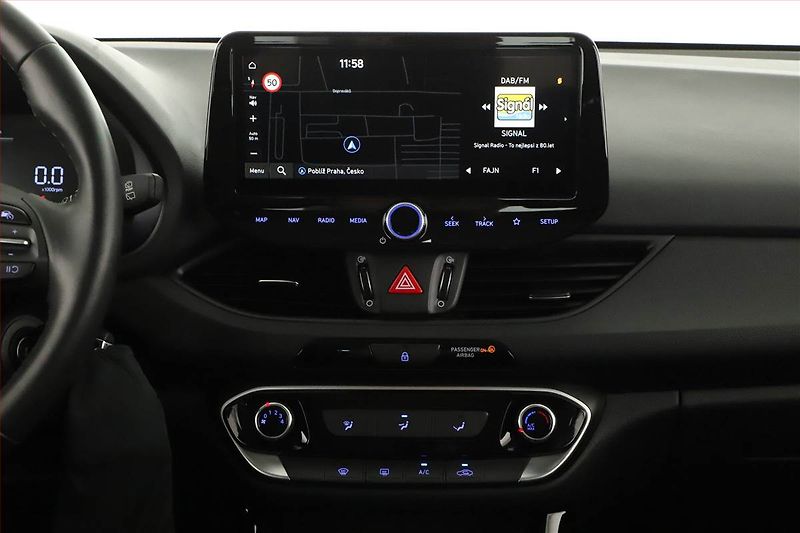 Hyundai i30 (2024) Smart 1.0 T-GDI, ČR,1.maj - fotka 9 z 13