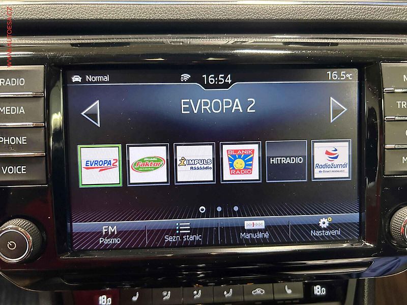 Škoda Superb (2016) 2.0TDi 4x4, ČR, DSG, navi - fotka 14 z 17