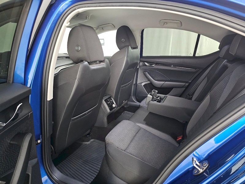 Škoda Octavia (2021) 1.5TSI 110kW  Ambition - fotka 7 z 32