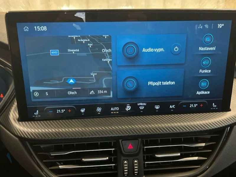 Ford Kuga 2,5PHEV,178kW,1.MAJ,DPH,CZ,SER - fotka 10 z 14