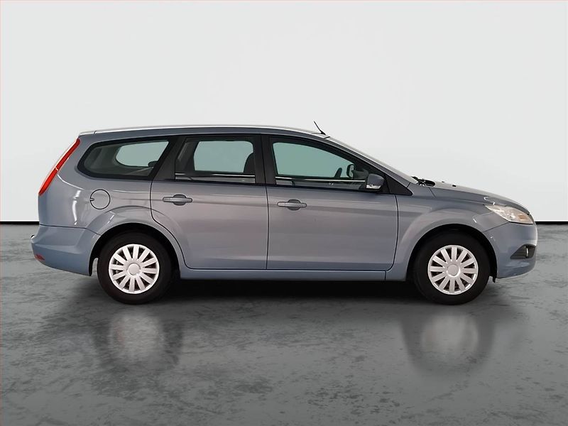 Ford Focus (2008) 1.8 16V, nová STK, Tažné - fotka 6 z 17