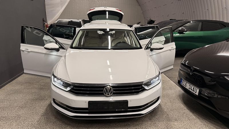 Volkswagen Passat (2019) 2.0 TDI 140kW,ČR, 4MOT DSG - fotka 15 z 48