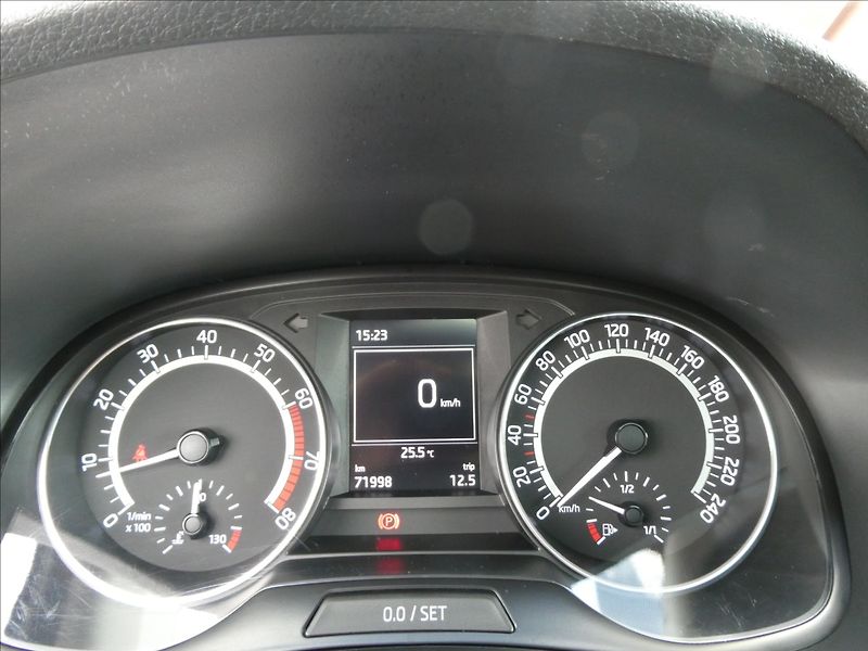 Škoda Fabia 1,2 TSI 81kW Monte Carlo, ČR - fotka 41 z 48