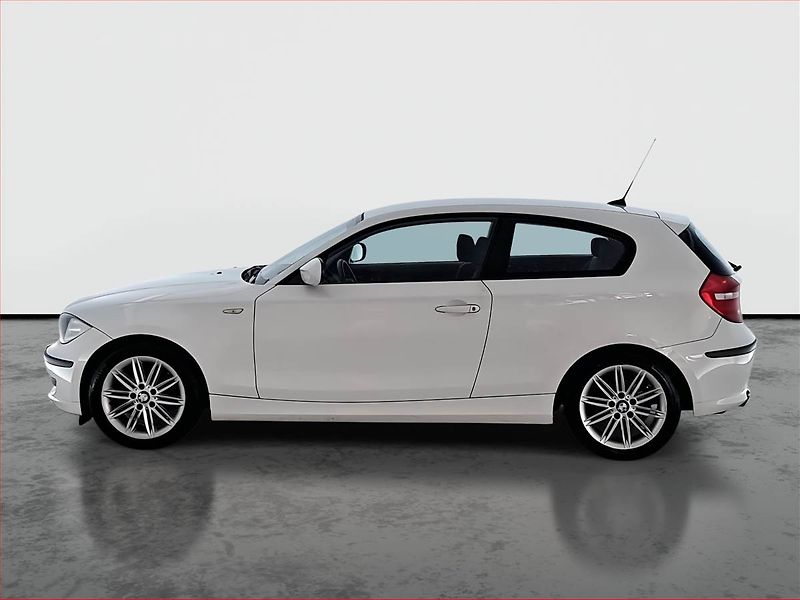 BMW Řada 1 (2011) 116i - fotka 3 z 17