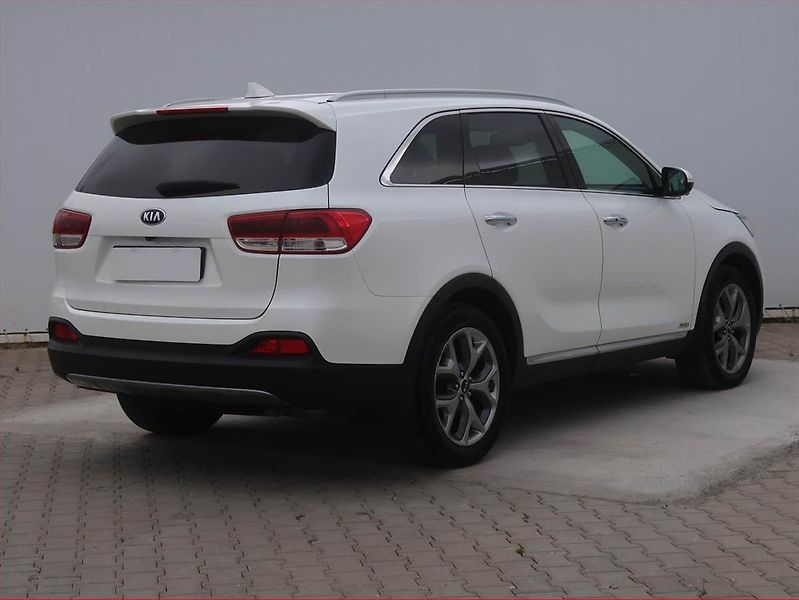 Kia Sorento (2017) 2.2 CRDi - fotka 5 z 19