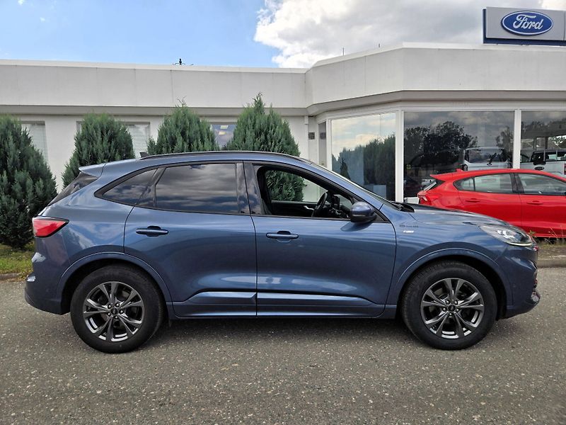 Ford Kuga (2023) ST-LINE X - 2,0 nafta 140kw/19 - fotka 24 z 29