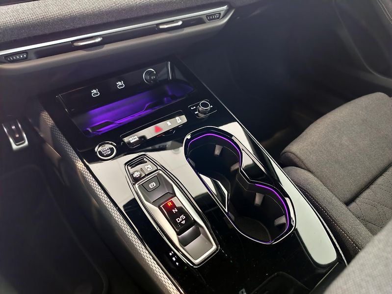 Audi A5 (2025) Avant TDI quattro S line Tech+ - fotka 27 z 32