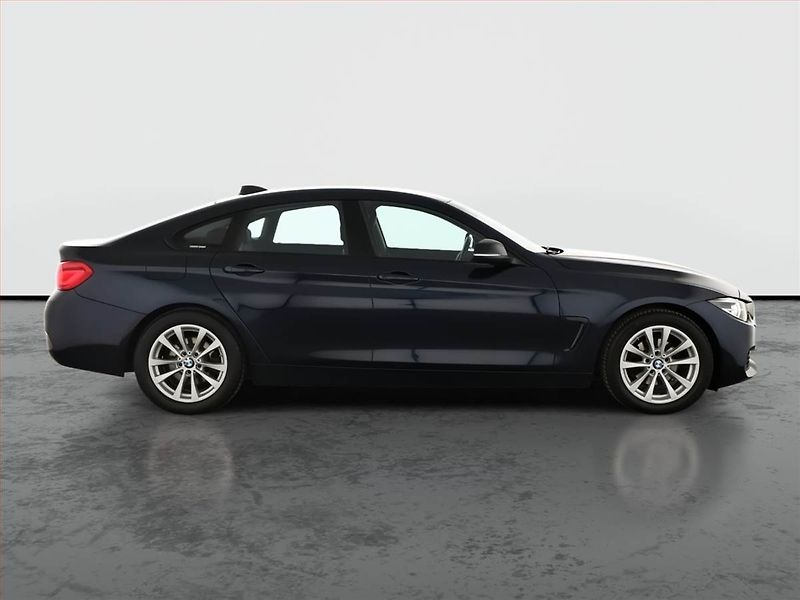 BMW Řada 4 (2019) Sport Line 418i, Automat - fotka 6 z 16