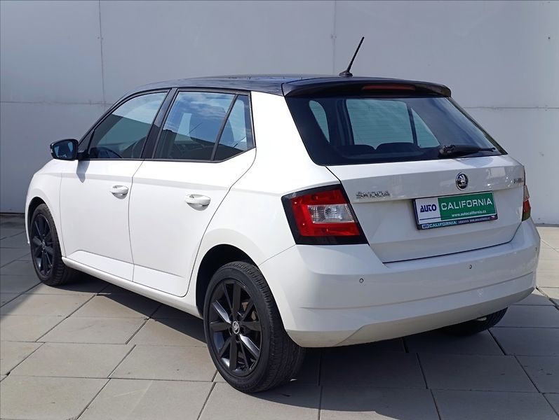 Škoda Fabia 1,0 MPi Klimatizace Tempomat - fotka 11 z 32
