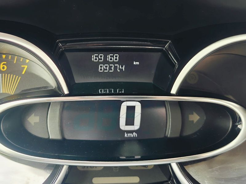 Renault Clio (2015) 1,2 16V 54 kW Limited - fotka 40 z 40