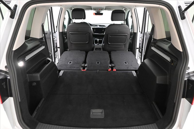 Volkswagen Touran 2,0 TDI 110kW DSG LED TAŽNÉ Zá - fotka 11 z 32