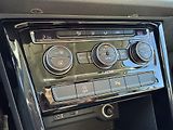 Volkswagen Touran 2.0 TDI HIGHLINE TAŽNÉ ROZVODY - náhled 25