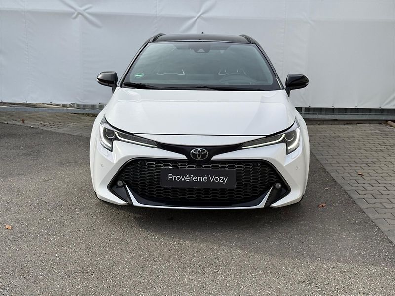 Toyota Corolla 2,0 GR sport, Hybrid - fotka 2 z 20