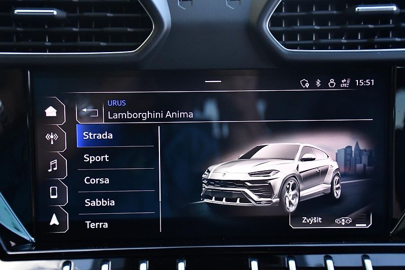 Lamborghini Urus 4.0 V8  - fotka 40 z 59