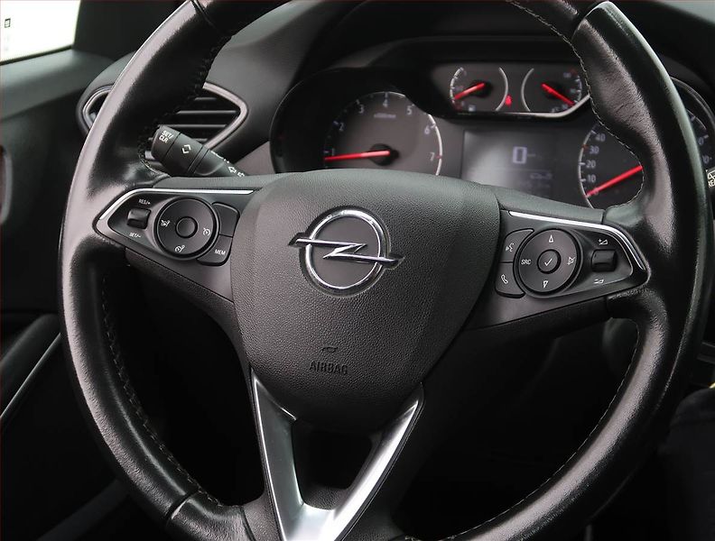 Opel Crossland X (2022) 1.2 Turbo, Tempomat - fotka 15 z 16