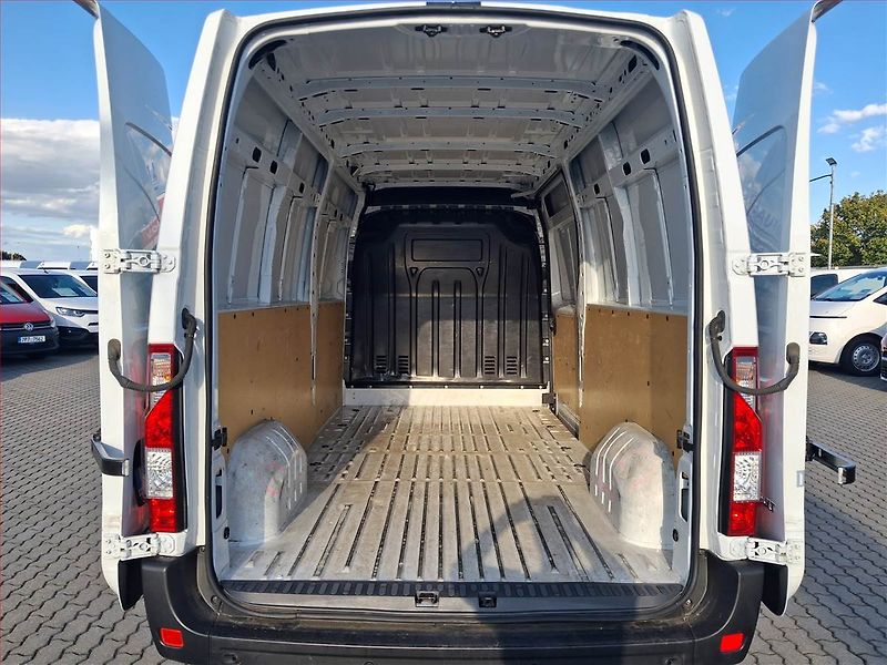 Renault Master (2024) 2.3 dCi 135, L3H2, 12m3, 1.0t - fotka 11 z 17