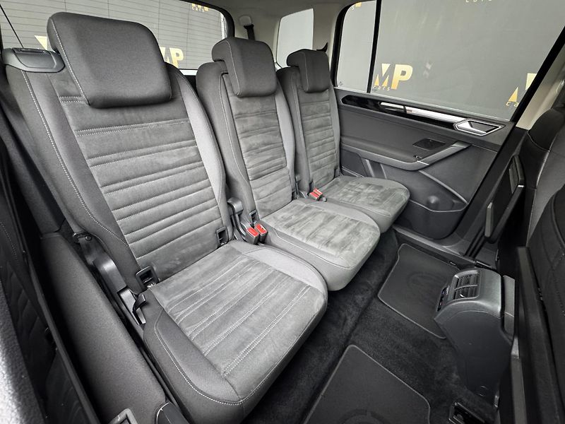 Volkswagen Touran (2017) 1.4TSi Highline 7míst RZV - fotka 21 z 48