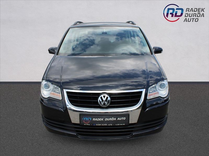 Volkswagen Touran 1,9 TDI  KLIMATIZACE,TEMPOMAT - fotka 2 z 21
