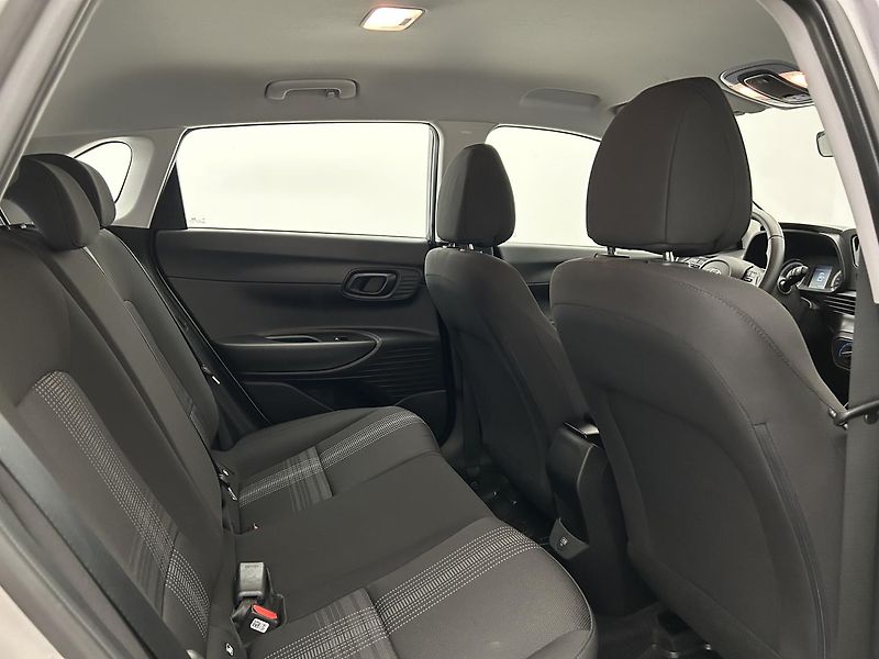 Hyundai i20 1.2 i Comfort - fotka 16 z 21