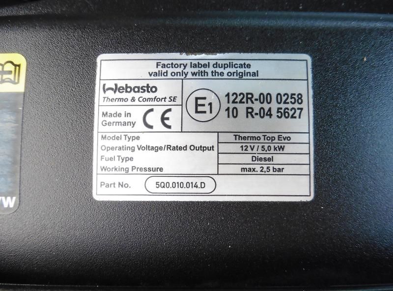 Volkswagen Touran 2.0 TDi Highline Navi Webasto - fotka 17 z 19