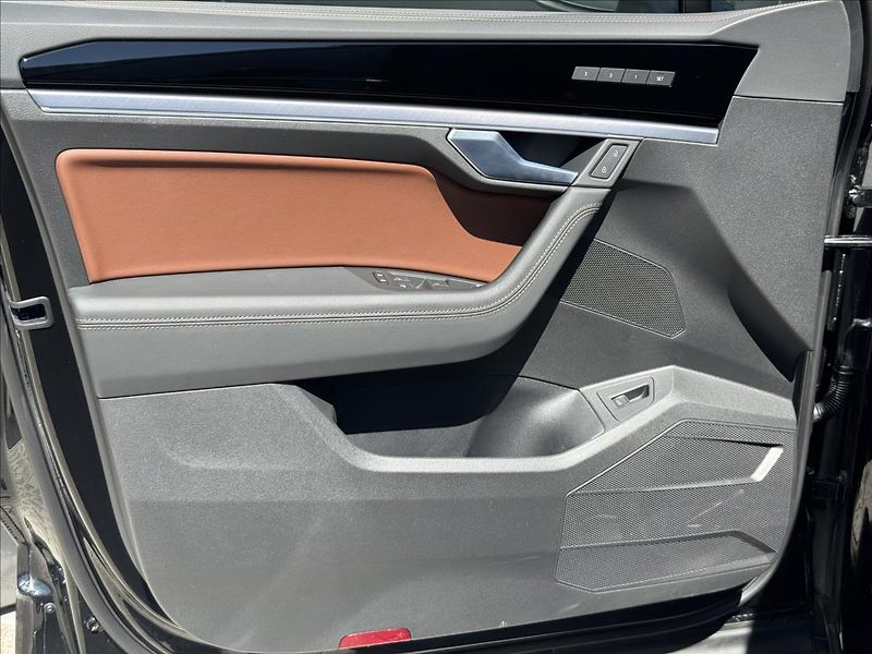 Volkswagen Touareg 3,0 TSI V6 R-Line 4MOT ZÁRUKA - fotka 27 z 37