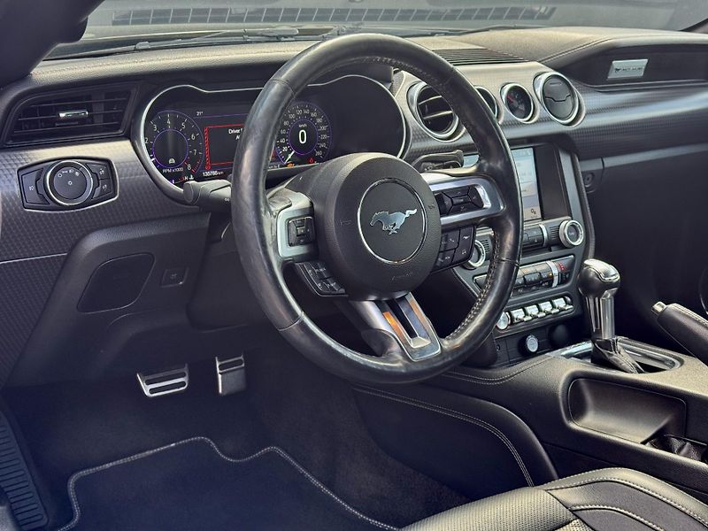 Ford Mustang (2018) Convertible 5.0Ti-VCT V8 GT - fotka 13 z 52