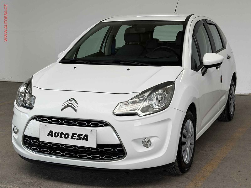 Citroën C3 (2012) 1.2i, ČR, AC - fotka 3 z 15