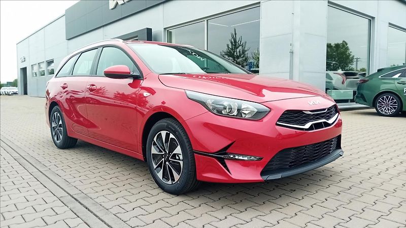 Kia Ceed 1,5 SW T-GDi 7DCT SPIN - fotka 3 z 13
